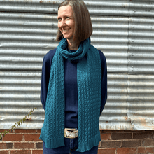 Load image into Gallery viewer, Danthonia Pure Millpost Merino Cable Knit Scarf
