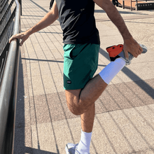 Load image into Gallery viewer, Gradient Cotton Ribbed Seamless Sport Sock
