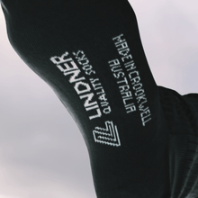 Load image into Gallery viewer, Pinnacle Merino Wool Seamless Dress Sock
